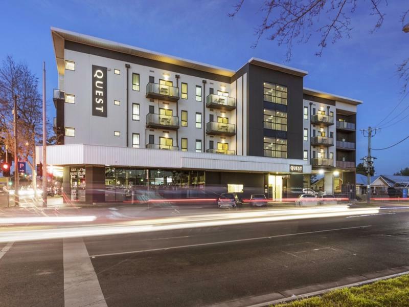 Quest Werribee Aparthotel Exteriör bild